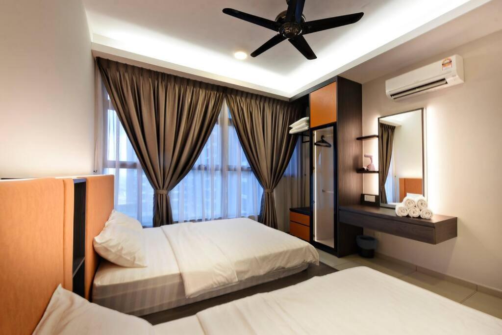 Instay Atlantis - The Orange Malacca Exterior photo